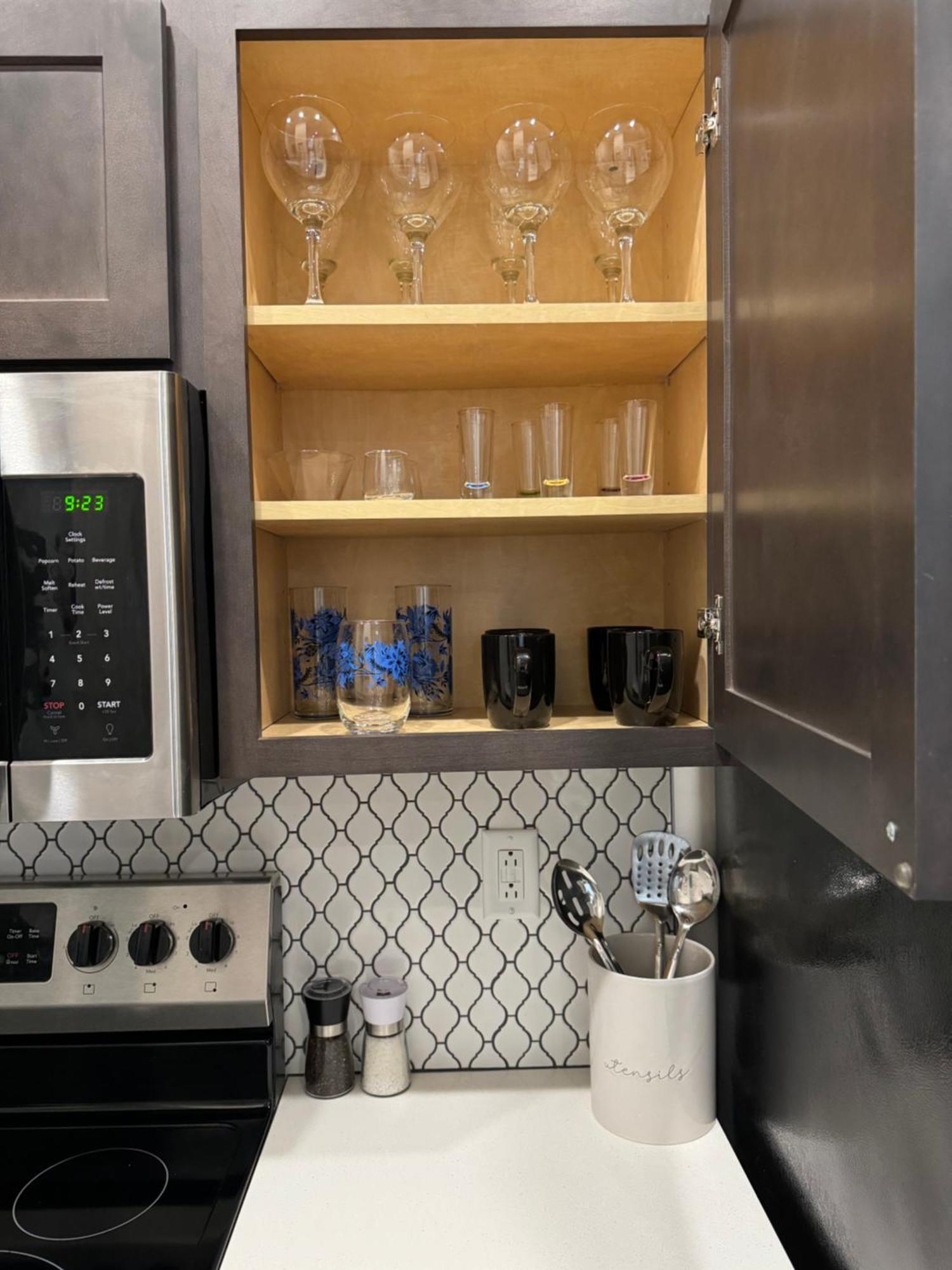 Beautiful Condo/Rooftop Patio With Free Parking クリーブランド エクステリア 写真